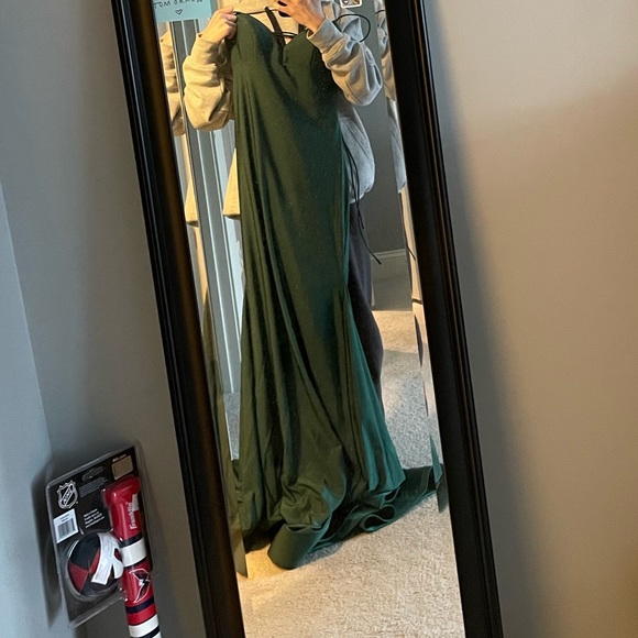 Hunter Green Prom Dress, Size 4 - Picture 9 of 9